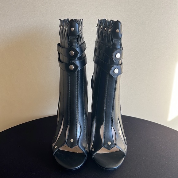 Azalea Wang Black Faux Leather Gladiator Heel 8 - Picture 5 of 8